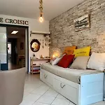 Au Rez-de-chaussee Avec Cour Fleurie, Centre Historique Du Croisic, A 900m - Fr-1-306-916 ル・クロワジック