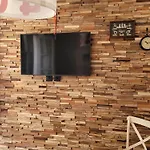 Au Rez-de-chaussee Avec Cour Fleurie, Centre Historique Du Croisic, A 900m - Fr-1-306-916