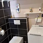 アパート Au Rez-de-chaussee Avec Cour Fleurie, Centre Historique Du Croisic, A 900m - Fr-1-306-916 ル・クロワジック