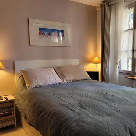 Au Rez-de-chaussee Avec Cour Fleurie, Centre Historique Du Croisic, A 900m - Fr-1-306-916 Apartment *