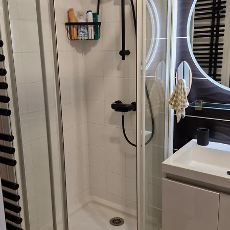 アパート Au Rez-de-chaussee Avec Cour Fleurie, Centre Historique Du Croisic, A 900m - Fr-1-306-916 *